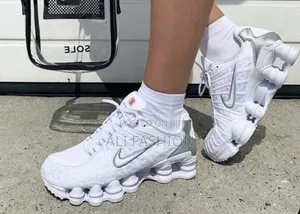 Nike Shox *Pearl White*