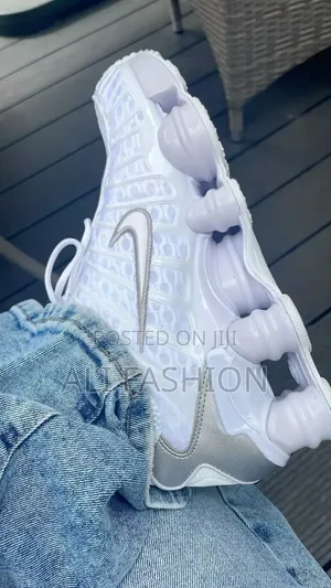Nike Shox *Pearl White*