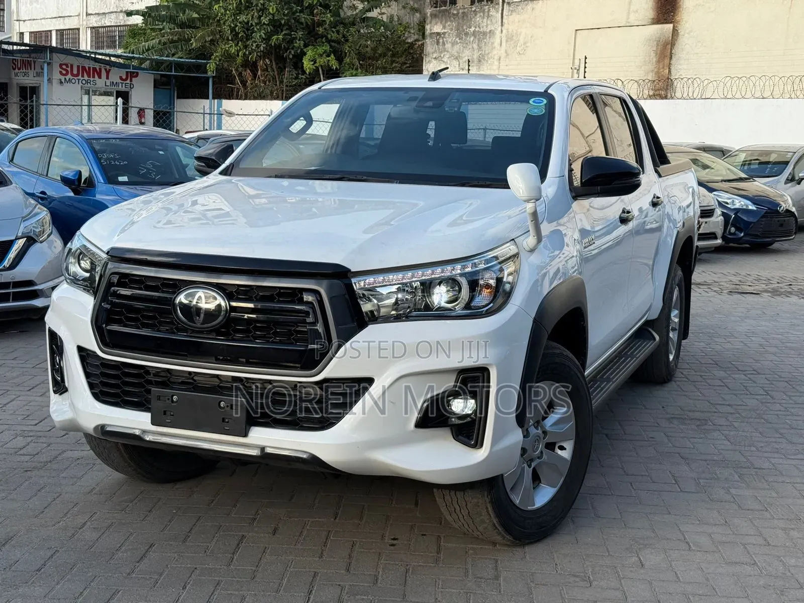 Toyota Hilux 2020 Off white
