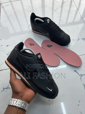 Nike Cortez Premium 72