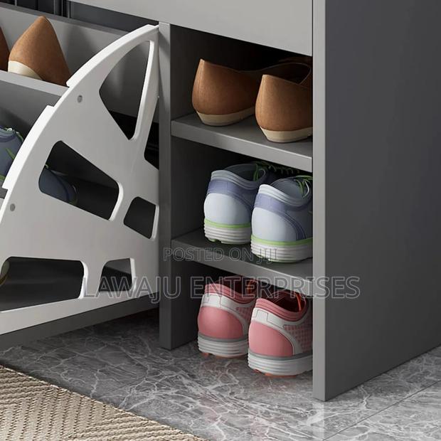 Bucket Flip Shoe Rack
