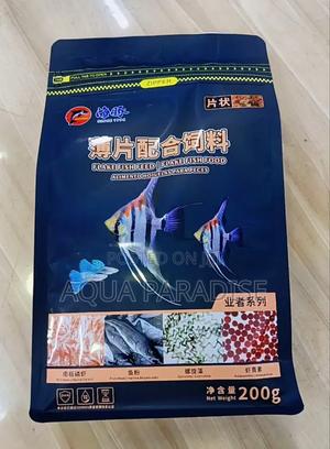 Quality Fish Food - thumbnail 2