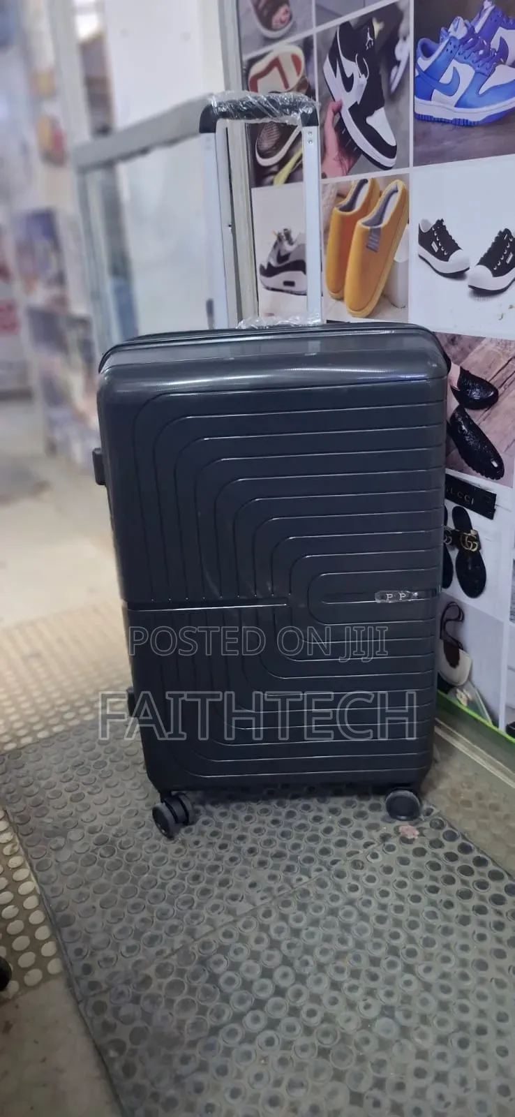 *Medium Size Unbreakable Rubber Suitcase