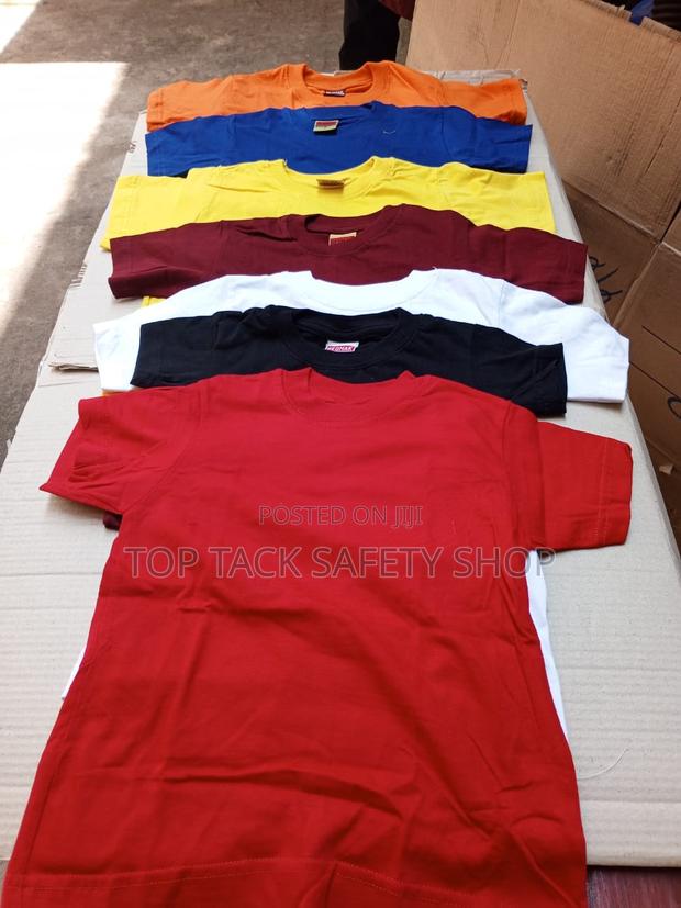 Round Neck Plain T-Shirts - thumbnail 2