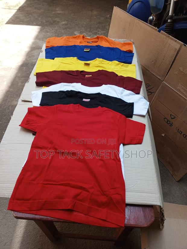 Round Neck Plain T-Shirts - thumbnail 3