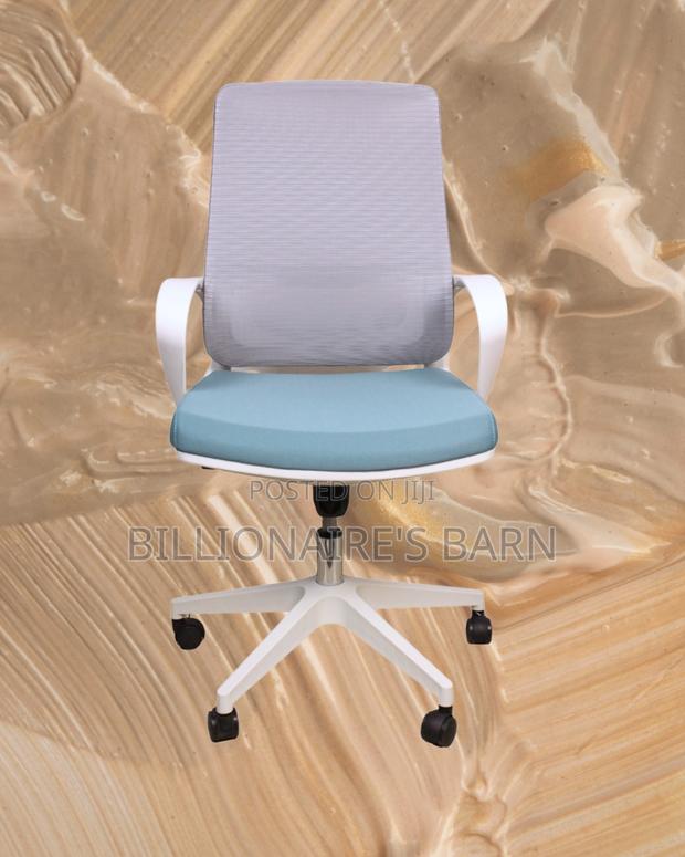 Executive White Ergonomic Mesh Office Chair | Adjustable Height - thumbnail 3