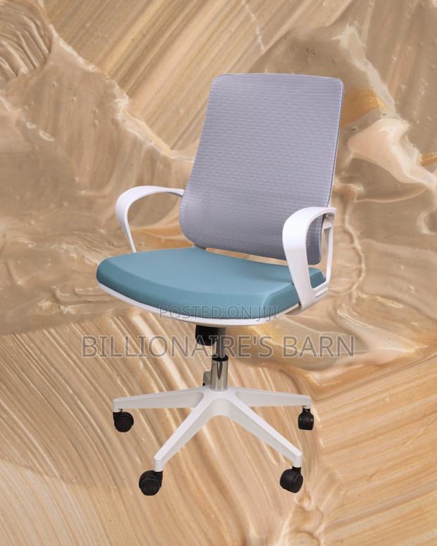 Executive White Ergonomic Mesh Office Chair | Adjustable Height - thumbnail 4