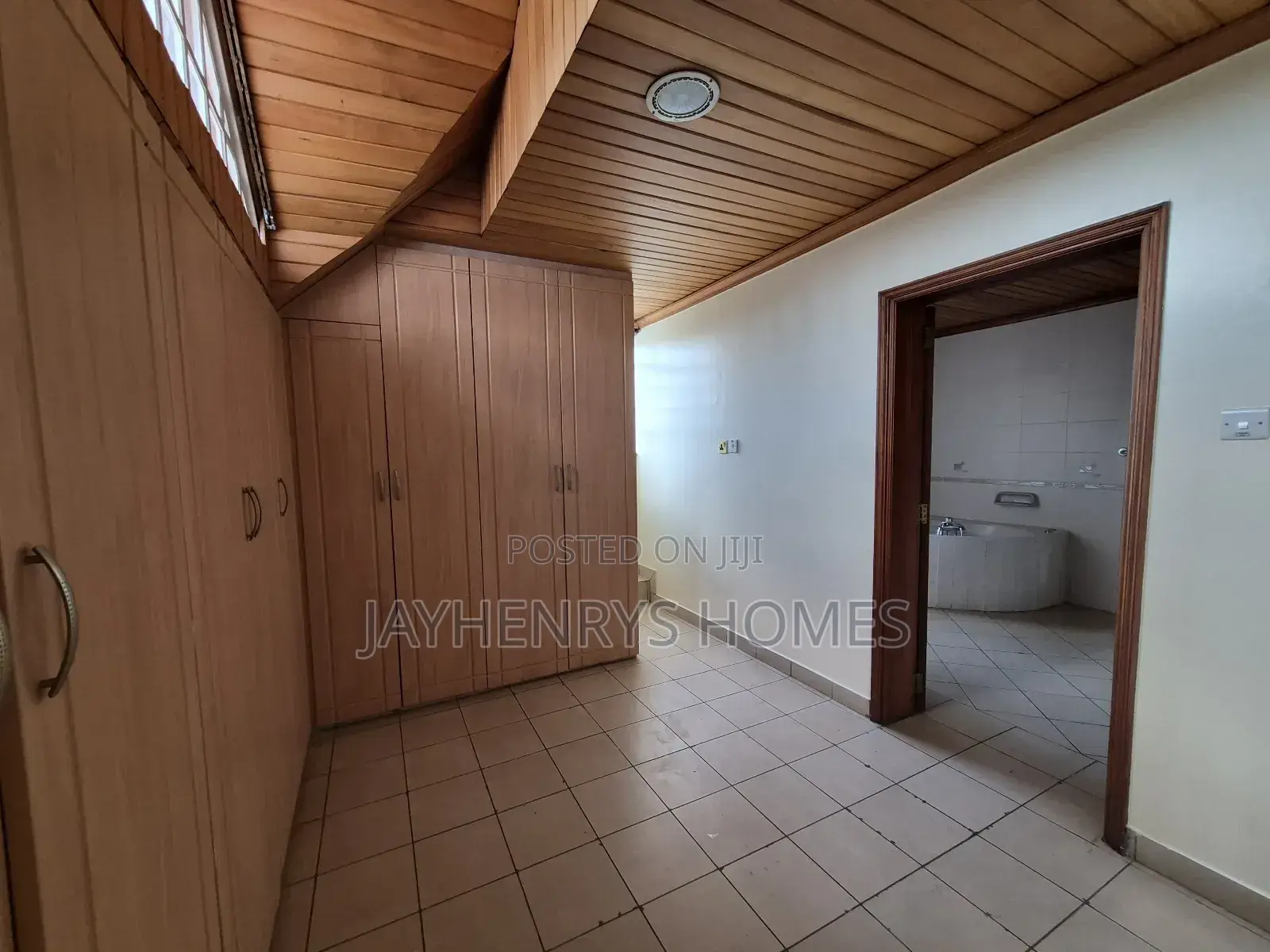 4bdrm House in Runda for rent