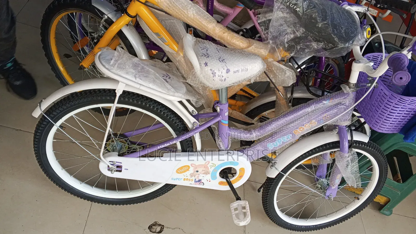 Super Boss Kids Bike Size 20