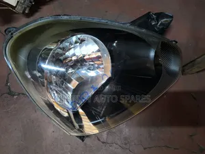 Daihatsu Mira 2012 Non Zenon Headlight