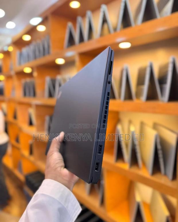 New Laptop Lenovo ThinkPad T470s 8GB Intel Core I7 SSD 256GB - thumbnail 5