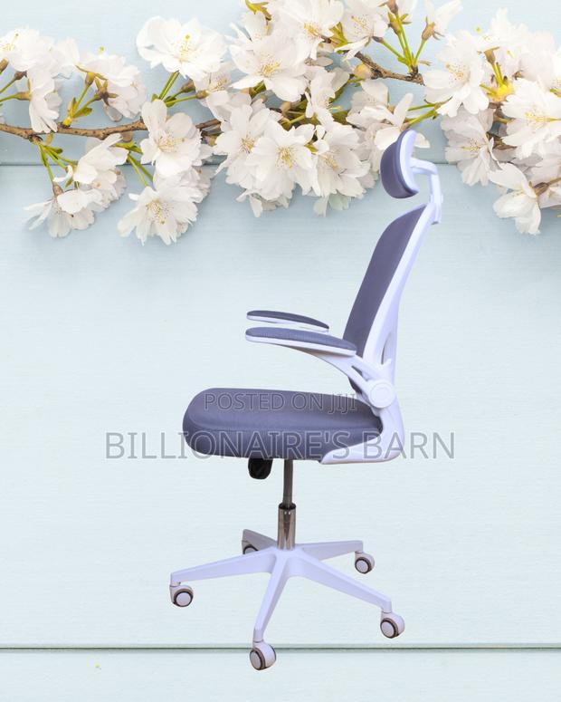 Best-Seller White Ergonomic Office Chair | Nylon Castors - main view