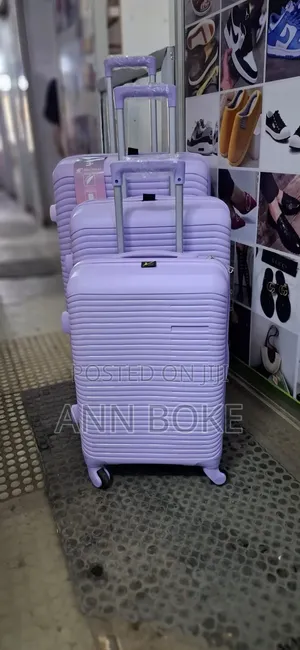 *3 in 1 Unbreakable Pp Suitcase*Zipper Closure Frame.