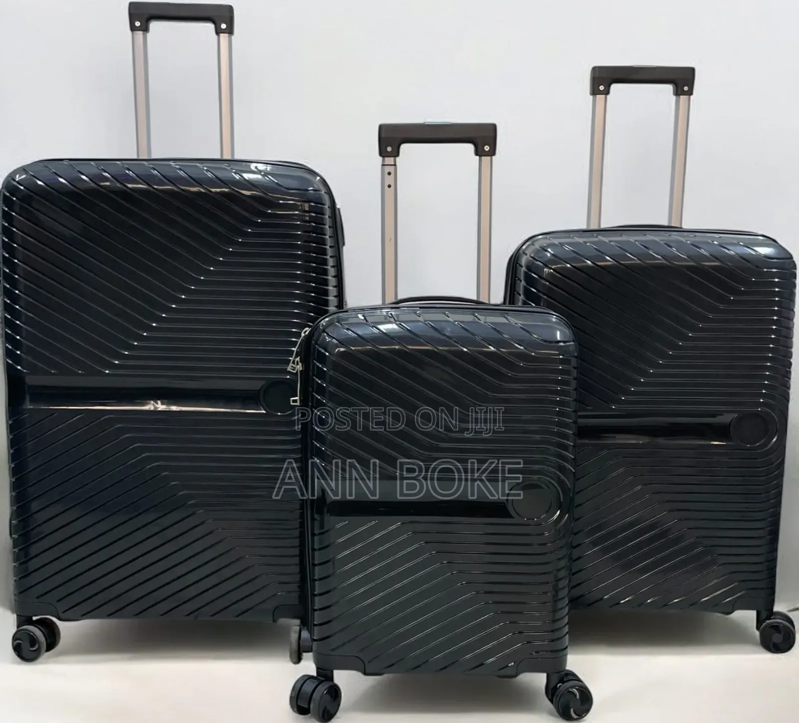 *3 in 1 Unbreakable Pp Suitcase*Zipper Closure Frame.