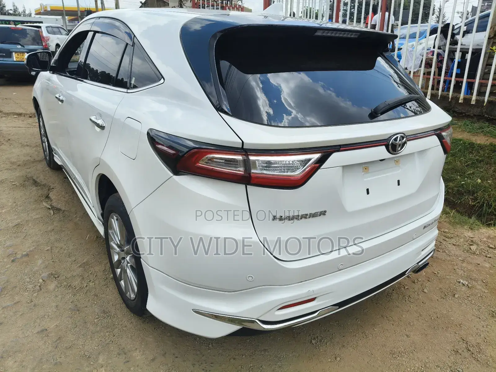 Toyota Harrier 2018 White