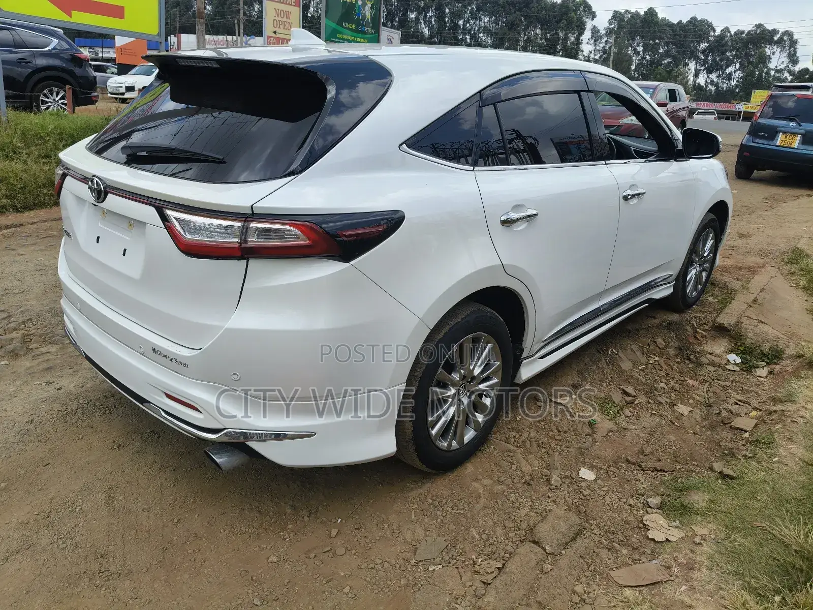 Toyota Harrier 2018 White