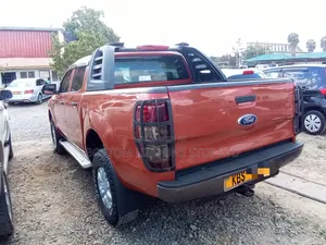Ford Ranger Wildtrak 2012 Orange