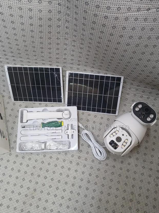 Dual Lens Dual Screen Solar PTZ Camera