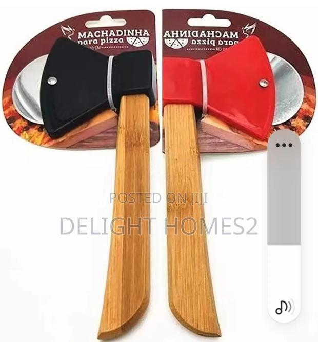 Axe Pizza Cutter_dav - main view