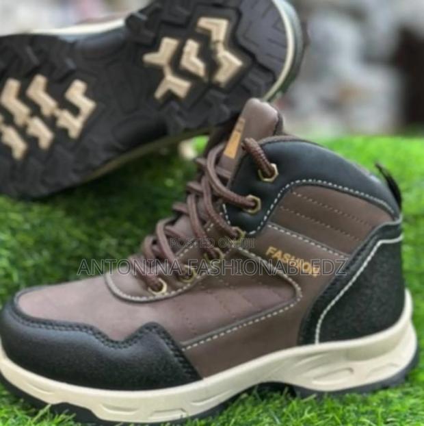 Kids Shoes - main view