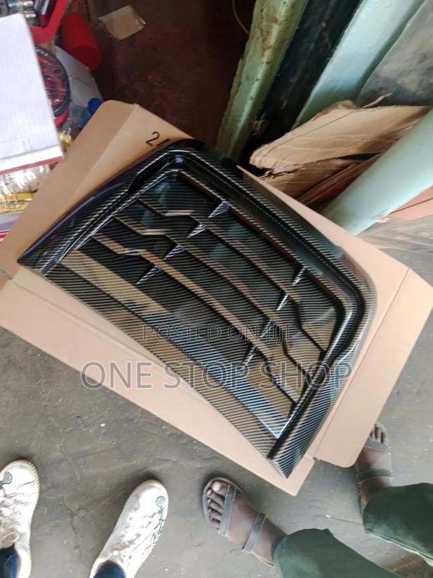 50x32cm Carbon Finish Bonnet Scoop - thumbnail 2