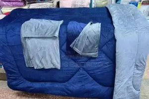 Single Velvet Woollen Duvets - Size: 6×6
