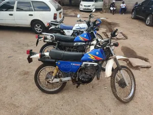 Suzuki 2006 Blue