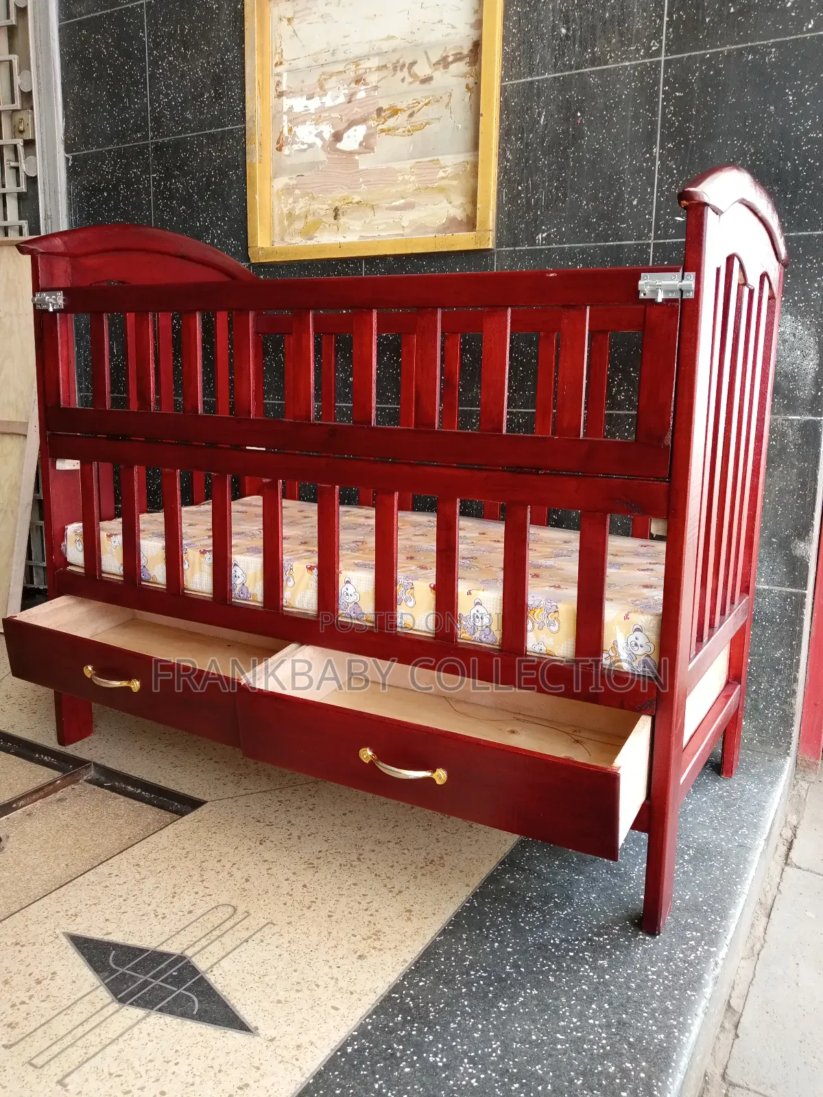 Comfortable Baby Cot With Mattress