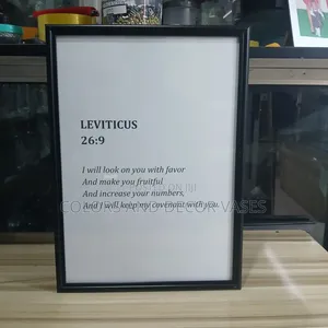Beautiful Frames With Pictures Available