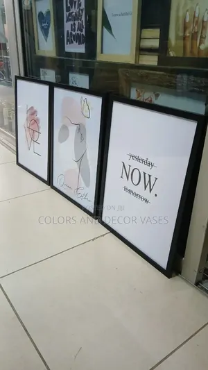 Beautiful Frames With Pictures Available