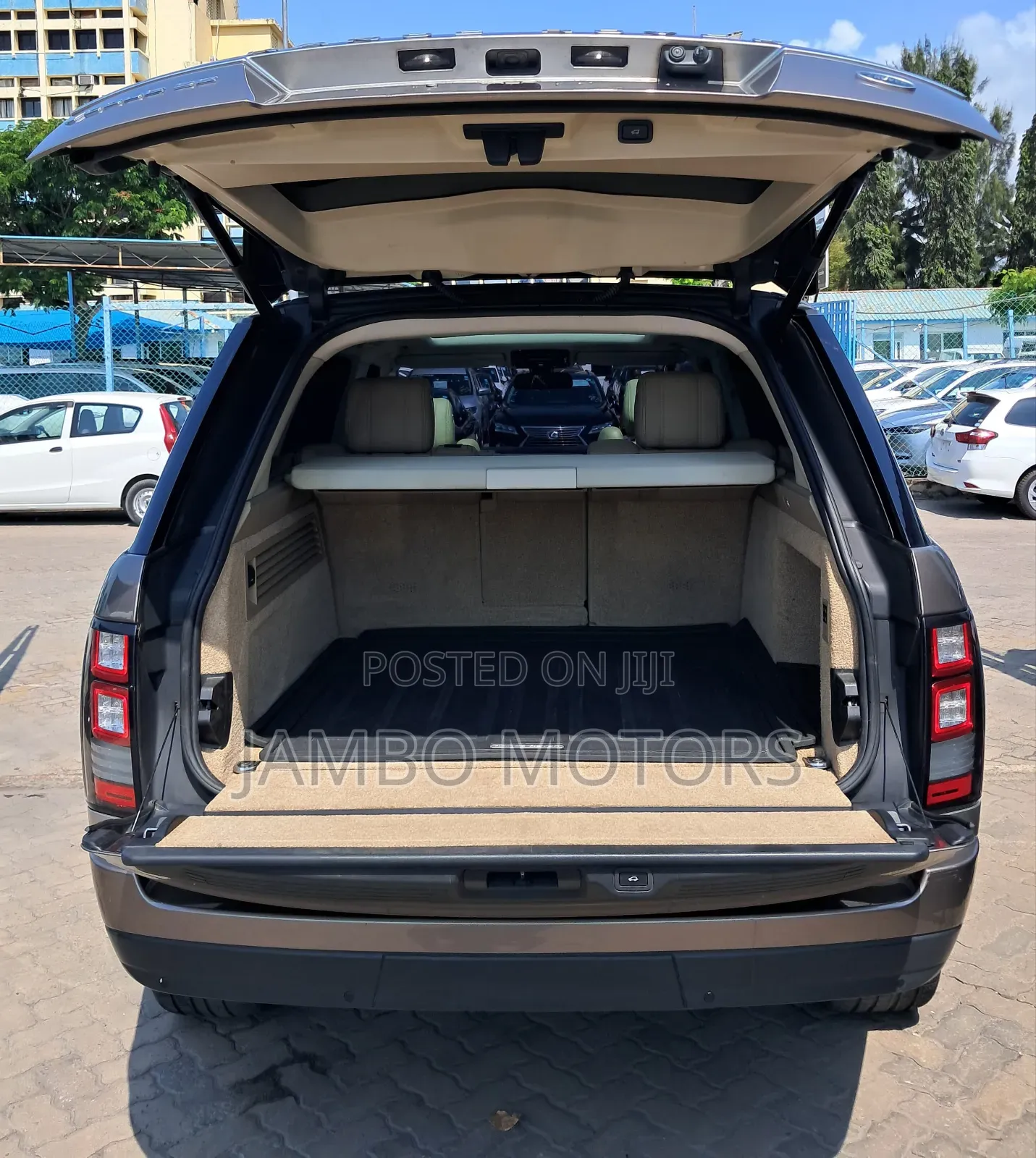 Land Rover Range Rover Vogue 2019 Gold