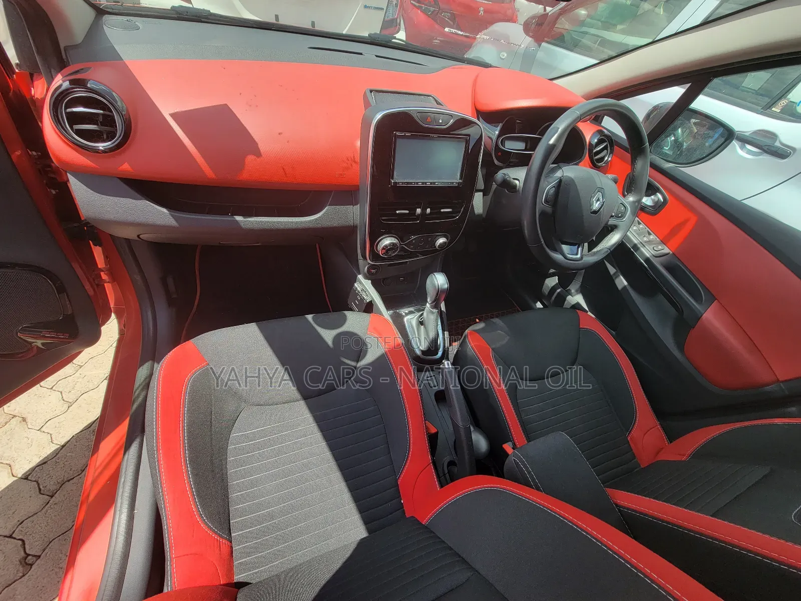 Renault Lutecia 2017 Red