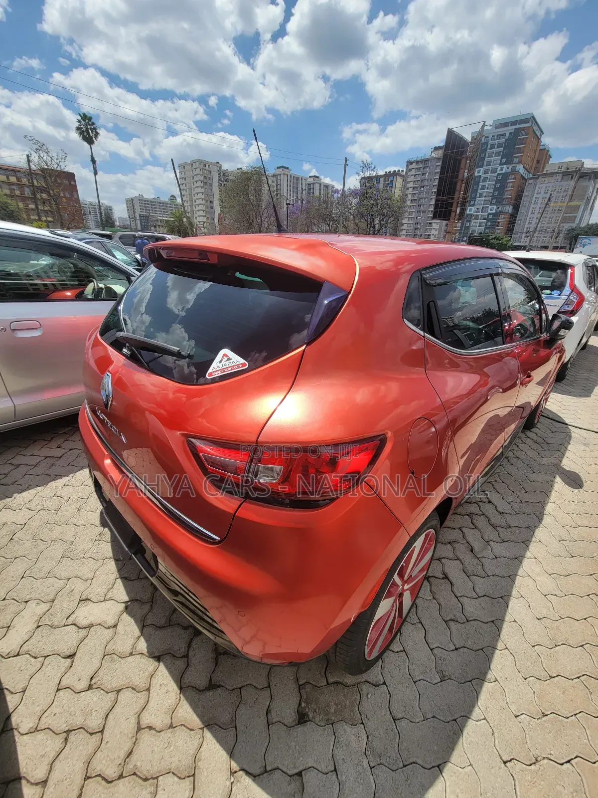 Renault Lutecia 2017 Red
