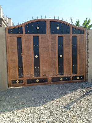 Modern Decorative Compound Gate - thumbnail 2