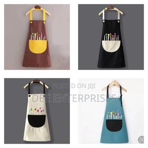 Kids Waterproof Aprons - thumbnail 2
