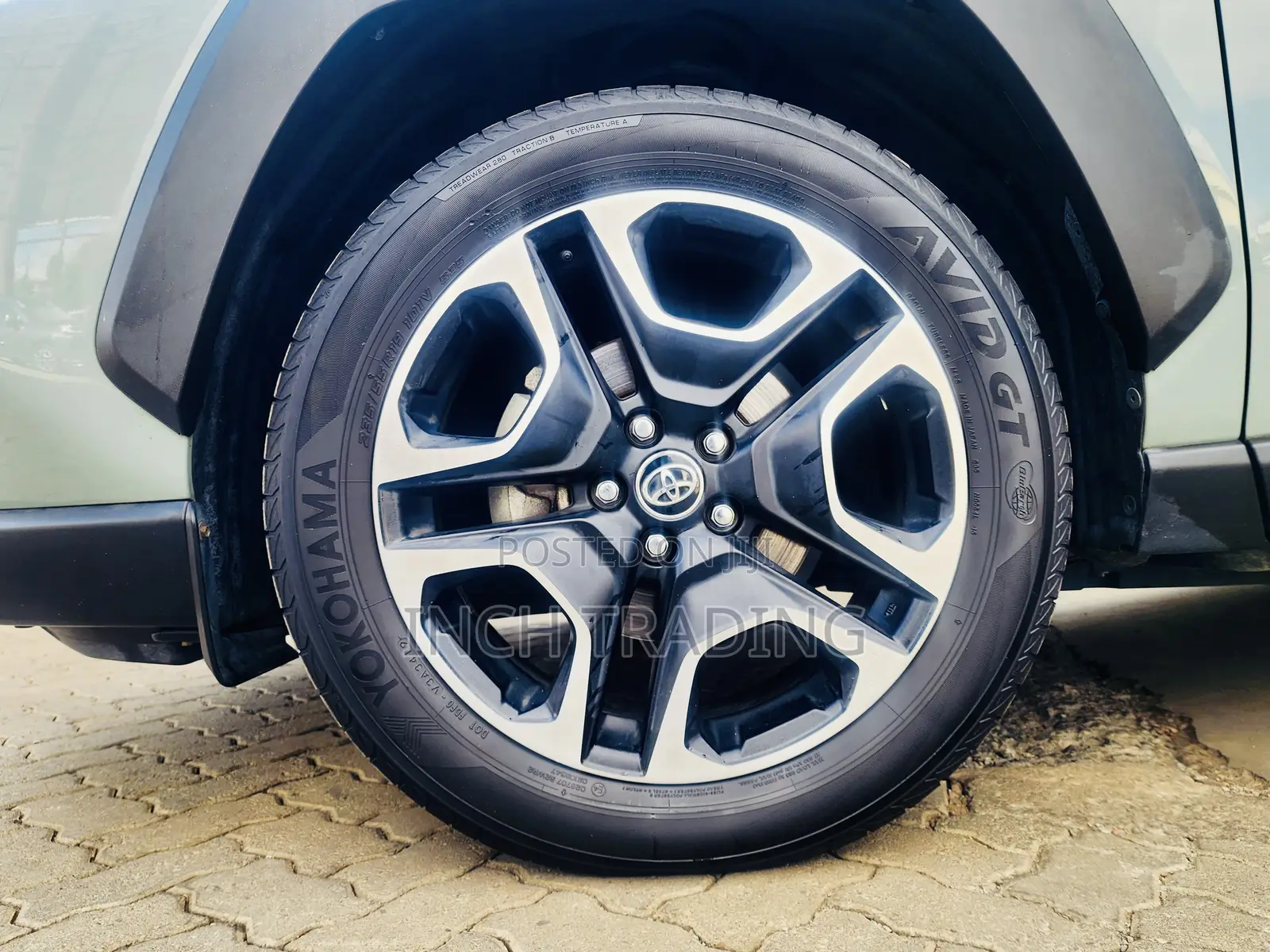 Toyota RAV4 Adventure 2019 Green