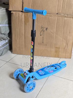 Kids Adjustable and Foldable Kick Scooters, Can Handle Upto 50kg - main view