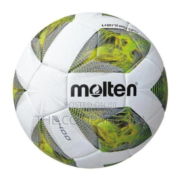 Molten Laminated Football - Soccer Ball Size 5 (White/Black) Mf520sl