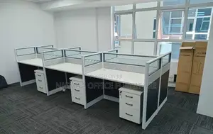 6-Persons Modern, Private Professional Workstation