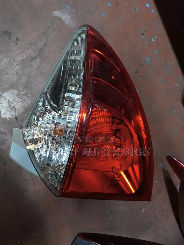 Toyota Ractis 2010 Taillights - main view
