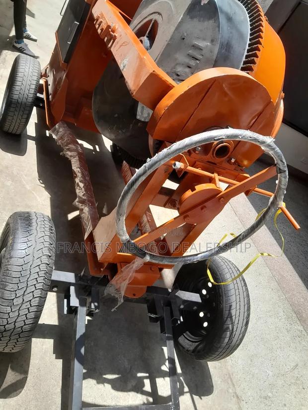 Heavyduty Concrete Mixer - main view