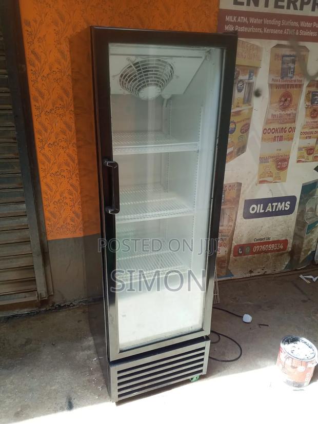 300litre Display Fridge - main view