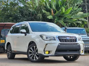 Subaru Forester 2.0XT Touring AWD 2017 White