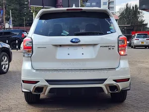 Subaru Forester 2.0XT Touring AWD 2017 White