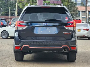 Subaru Forester 2.5i Premium AWD 2018 Gray