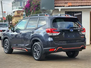 Subaru Forester 2.5i Premium AWD 2018 Gray