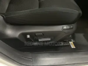 Mazda Axela 2018 Off white