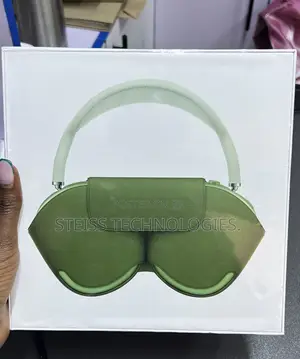 Green Apple Airpods Max.