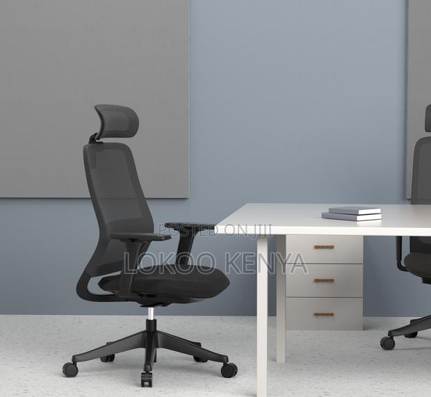 Office Chair : Black Ergonomic Office Task Seat - thumbnail 5