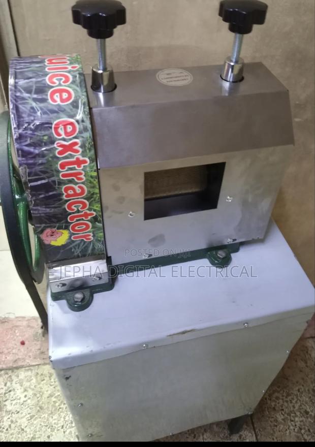 Sugar Cane Juicer/Sugarcane Extractor - main view